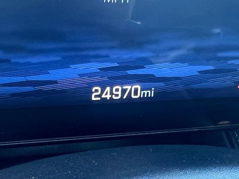 Used 2025 Chevrolet Equinox LT image 19