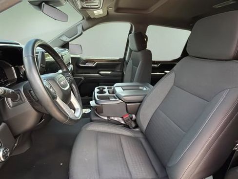 Used 2024 GMC Sierra 1500 Elevation image 18