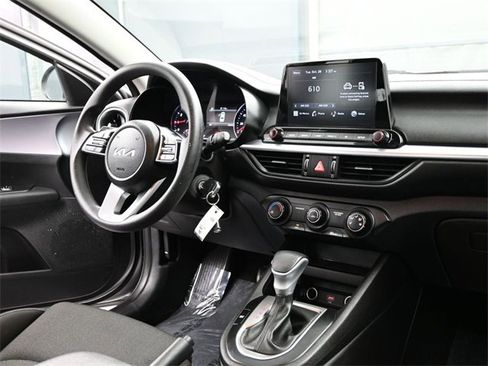 Used 2022 Kia Forte LXS image 16