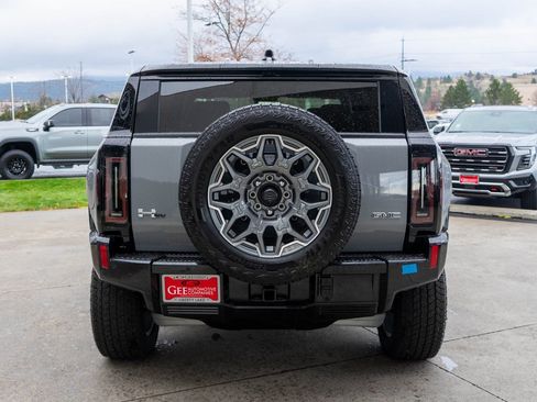 New 2026 GMC Hummer EV SUV image 6