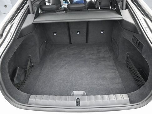 Used 2022 BMW i4 eDrive40 w/ Premium Package image 32