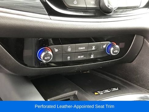 Certified 2023 Buick Enclave Essence AWD/4WD image 11