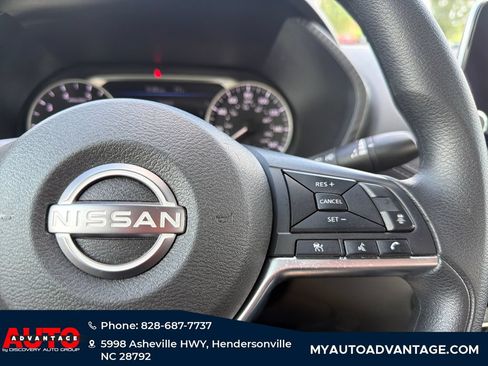 Used 2025 Nissan Sentra SV FWD image 18