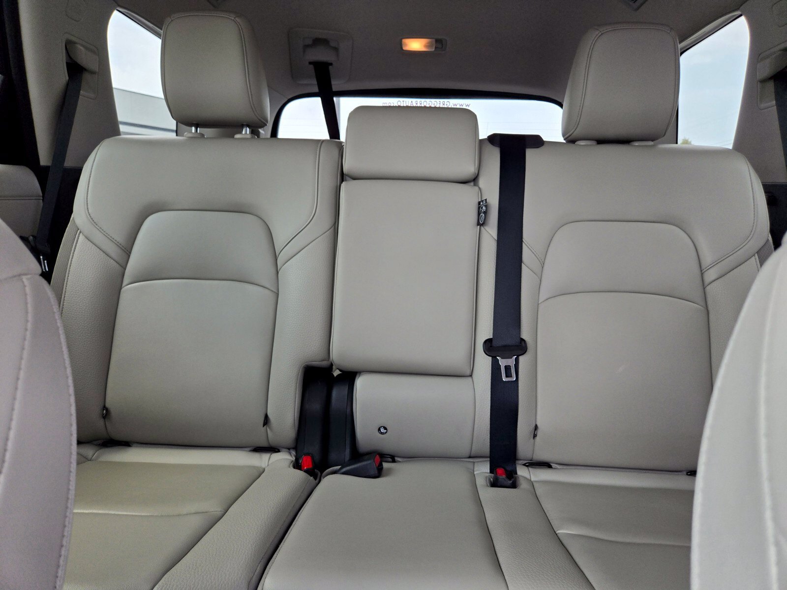 Used 2025 Nissan Pathfinder SL AWD/4WD image 12