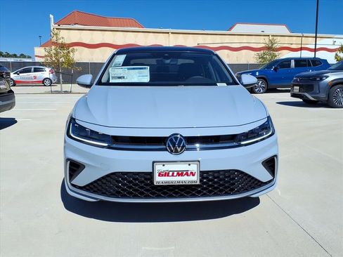 New 2026 Volkswagen Jetta SE image 3