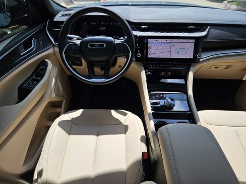 New 2026 Jeep Grand Cherokee L Limited AWD/4WD image 8