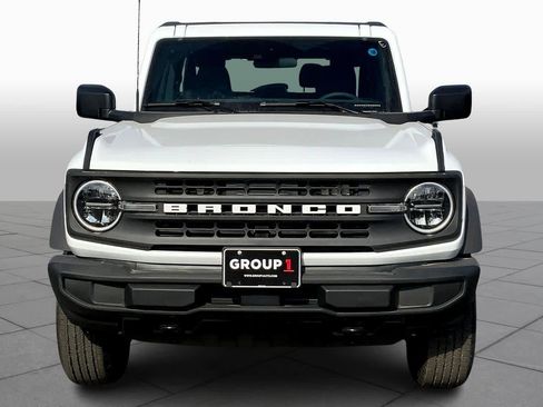 New 2025 Ford Bronco 2-Door image 3