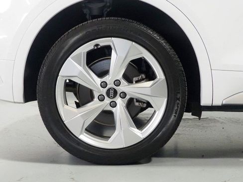 Used 2023 Audi Q5 2.0T Premium Plus w/ S Line w/ Premium Plus Package AWD/4WD image 50