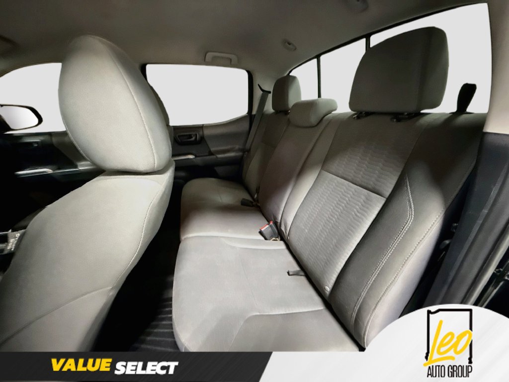 Used 2019 Toyota Tacoma SR5 AWD/4WD image 24