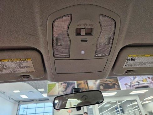 Used 2014 Toyota Prius Three image 23