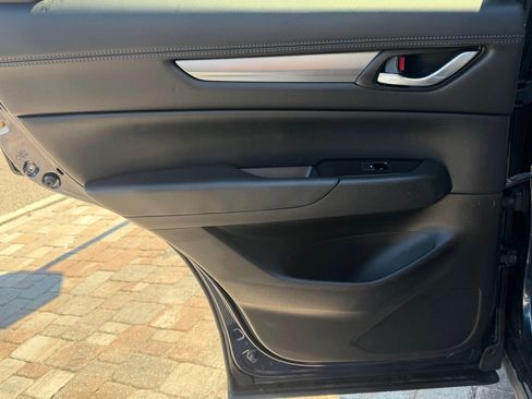 Used 2020 MAZDA CX-5 Touring FWD image 32