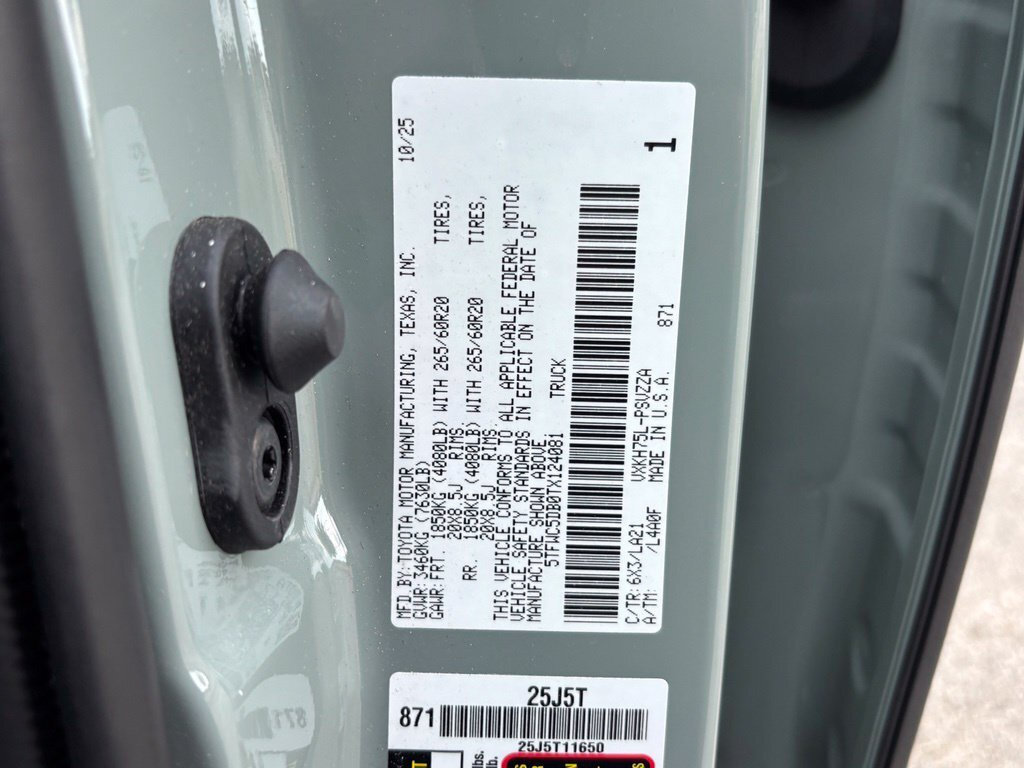 Used 2026 Toyota Tundra Platinum w/ TRD Off-Road Package AWD/4WD image 16