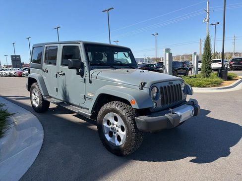 Used 2015 Jeep Wrangler Unlimited Sahara w/ Dual Top Group image 3