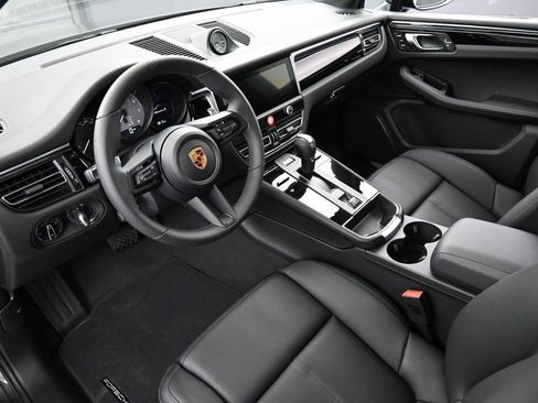 New 2026 Porsche Macan S AWD/4WD image 4