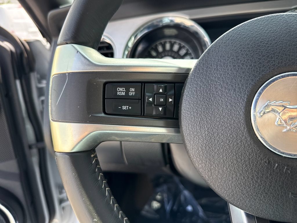 Used 2014 Ford Mustang Premium RWD image 15