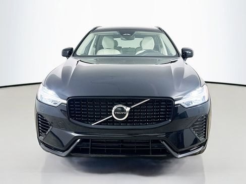 Used 2024 Volvo XC60 T8 Core w/ Climate Package AWD/4WD image 2
