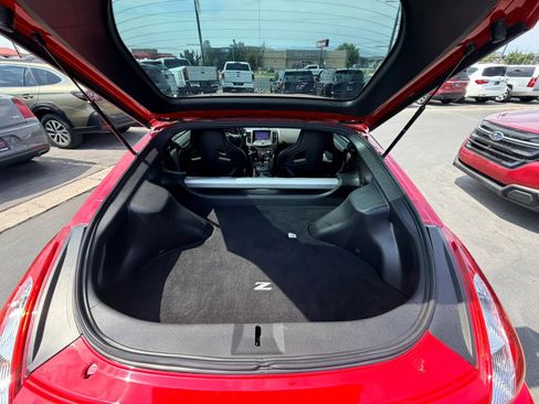 Used 2017 Nissan 370Z NISMO RWD image 20