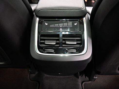 Used 2020 Volvo XC60 T6 Inscription AWD/4WD image 31