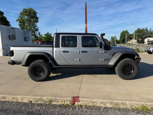 Used 2020 Jeep Gladiator Sport w/ Quick Order Package 24S AWD/4WD image 5