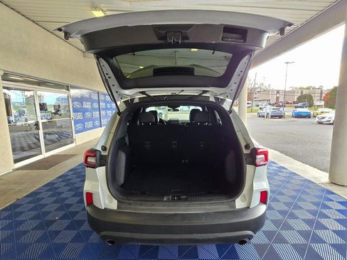 Used 2025 Ford Escape ST-Line image 7
