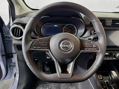 New 2025 Nissan Versa SR w/ Trunk Package image 12