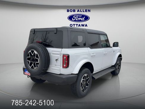 New 2025 Ford Bronco Outer Banks image 5