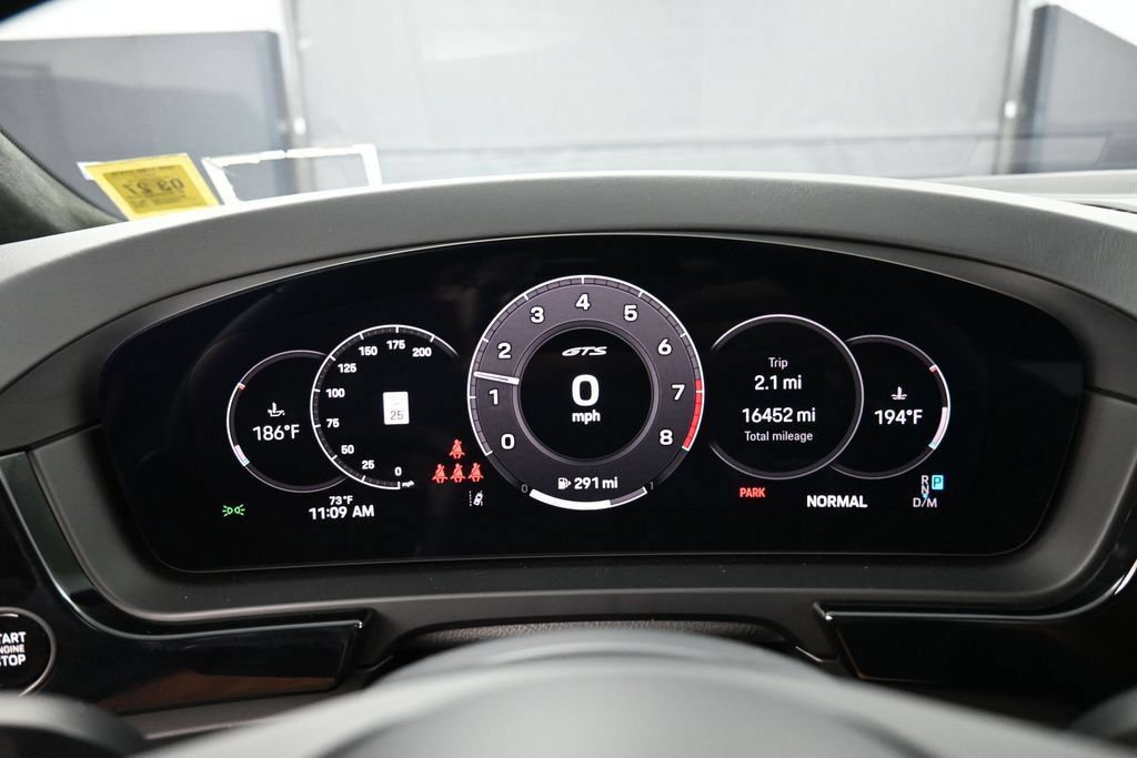 Certified 2025 Porsche Cayenne GTS AWD/4WD image 19