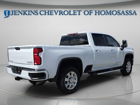 New 2026 Chevrolet Silverado 2500 High Country w/ Technology Package AWD/4WD image 5