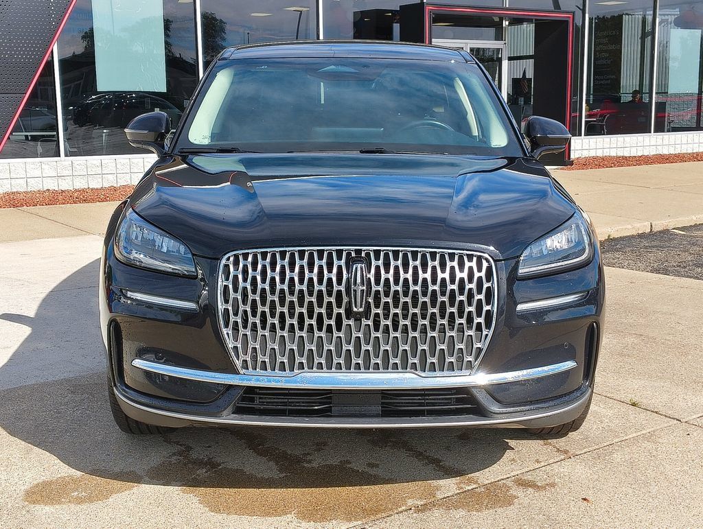 Used 2023 Lincoln Corsair AWD w/ Equipment Group 101A image 13