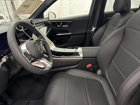 Used 2026 Mercedes-Benz GLC 300 4MATIC image 14