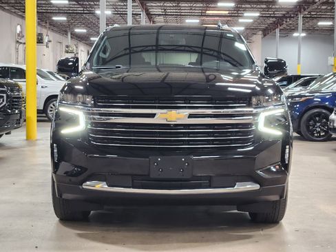 Used 2023 Chevrolet Tahoe LT w/ Luxury Package RWD image 2