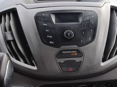 Used 2017 Ford Transit 250 138 RWD image 19