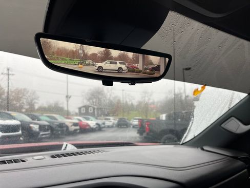 Used 2023 Chevrolet Silverado 1500 High Country w/ Technology Package image 18