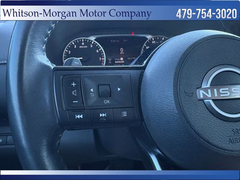 Used 2022 Nissan Pathfinder SV FWD image 19