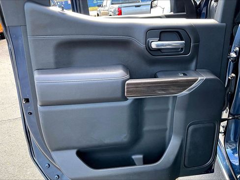 Certified 2021 Chevrolet Silverado 1500 LT Trail Boss w/ Convenience Package II image 13