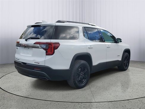 Used 2022 GMC Acadia AT4 w/ Technology Package image 2