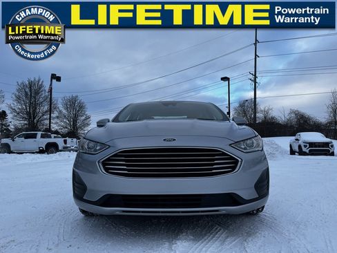 Used 2020 Ford Fusion SE image 6
