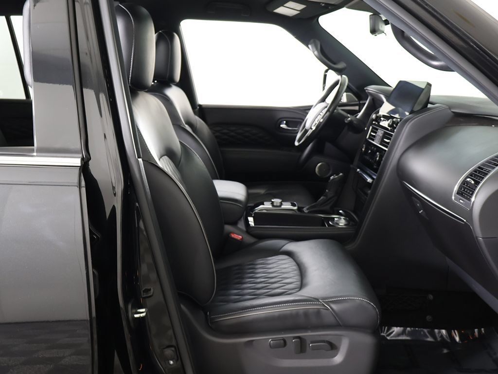 Used 2024 INFINITI QX80 Sensory AWD/4WD image 39