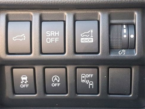 Used 2023 Subaru Forester Limited image 27