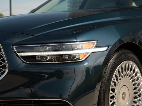 Used 2022 Genesis G90 5.0 Ultimate AWD/4WD image 40