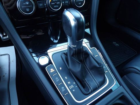 Used 2018 Volkswagen Golf R DCC & Navigation 4motion image 20