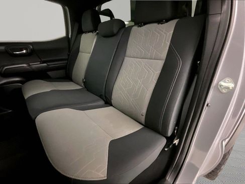 Used 2020 Toyota Tacoma TRD Off-Road w/ Technology Package image 20