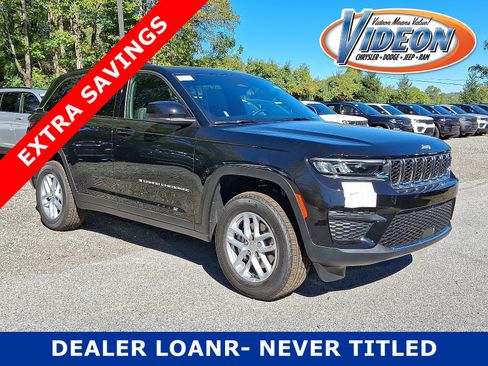 New 2025 Jeep Grand Cherokee Laredo X w/ Luxury Tech Group I AWD/4WD image 1