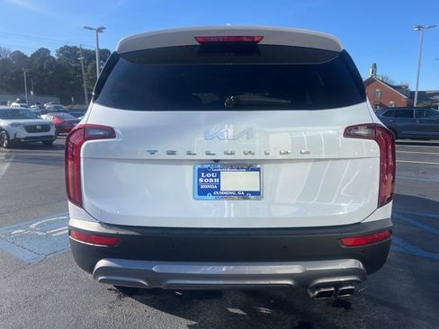 Used 2022 Kia Telluride S image 7