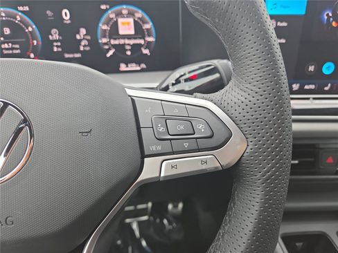 New 2026 Volkswagen Tiguan SE R-Line image 16