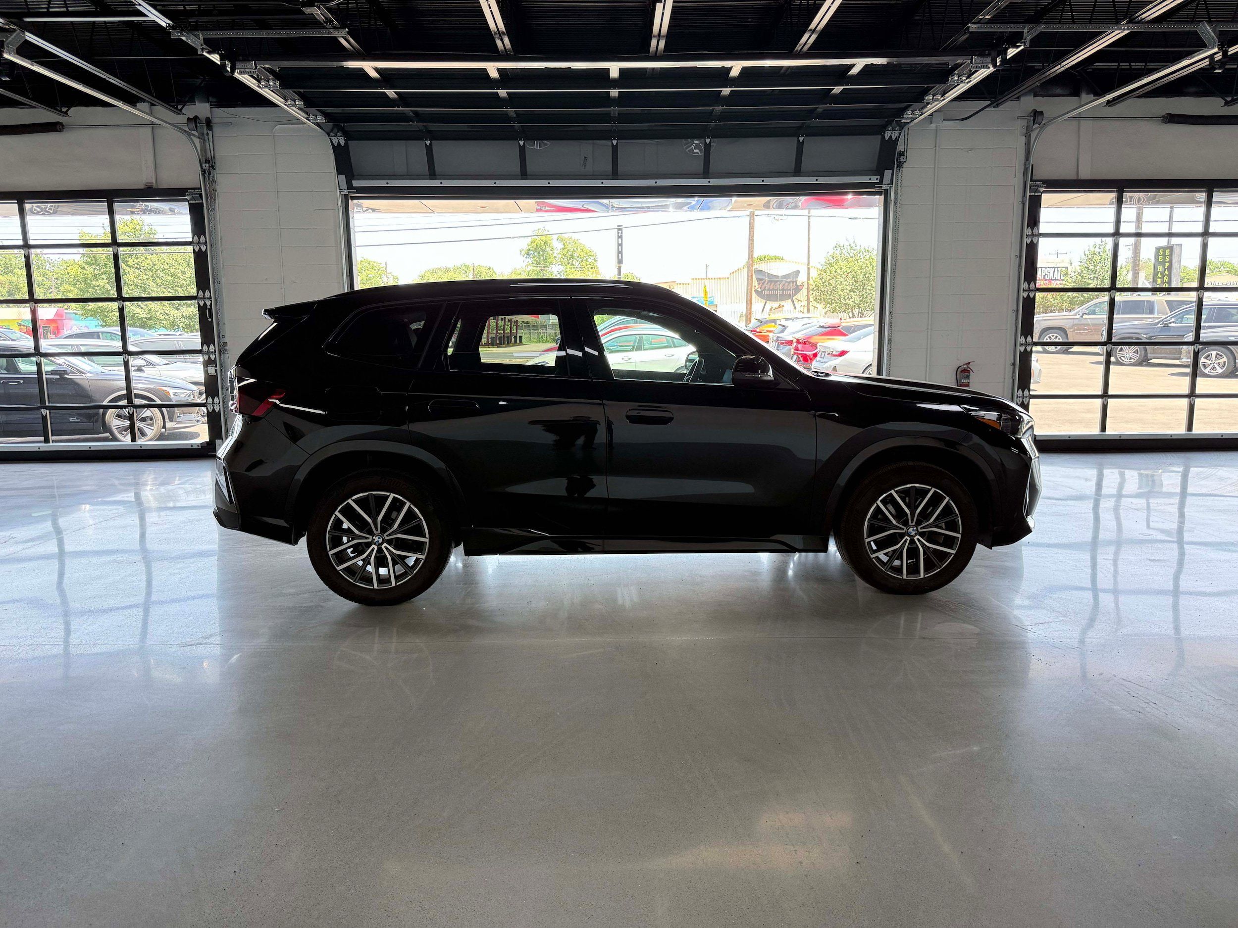 Used 2026 BMW X1 xDrive28i AWD/4WD image 6