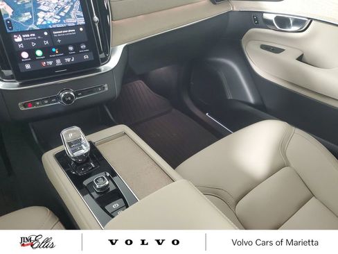 Used 2026 Volvo XC90 B6 Plus w/ Protection Package Premier image 19