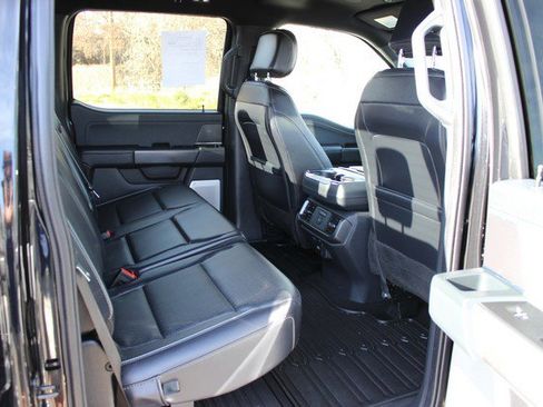 Used 2025 Ford F150 Lariat w/ Equipment Group 502A High image 14