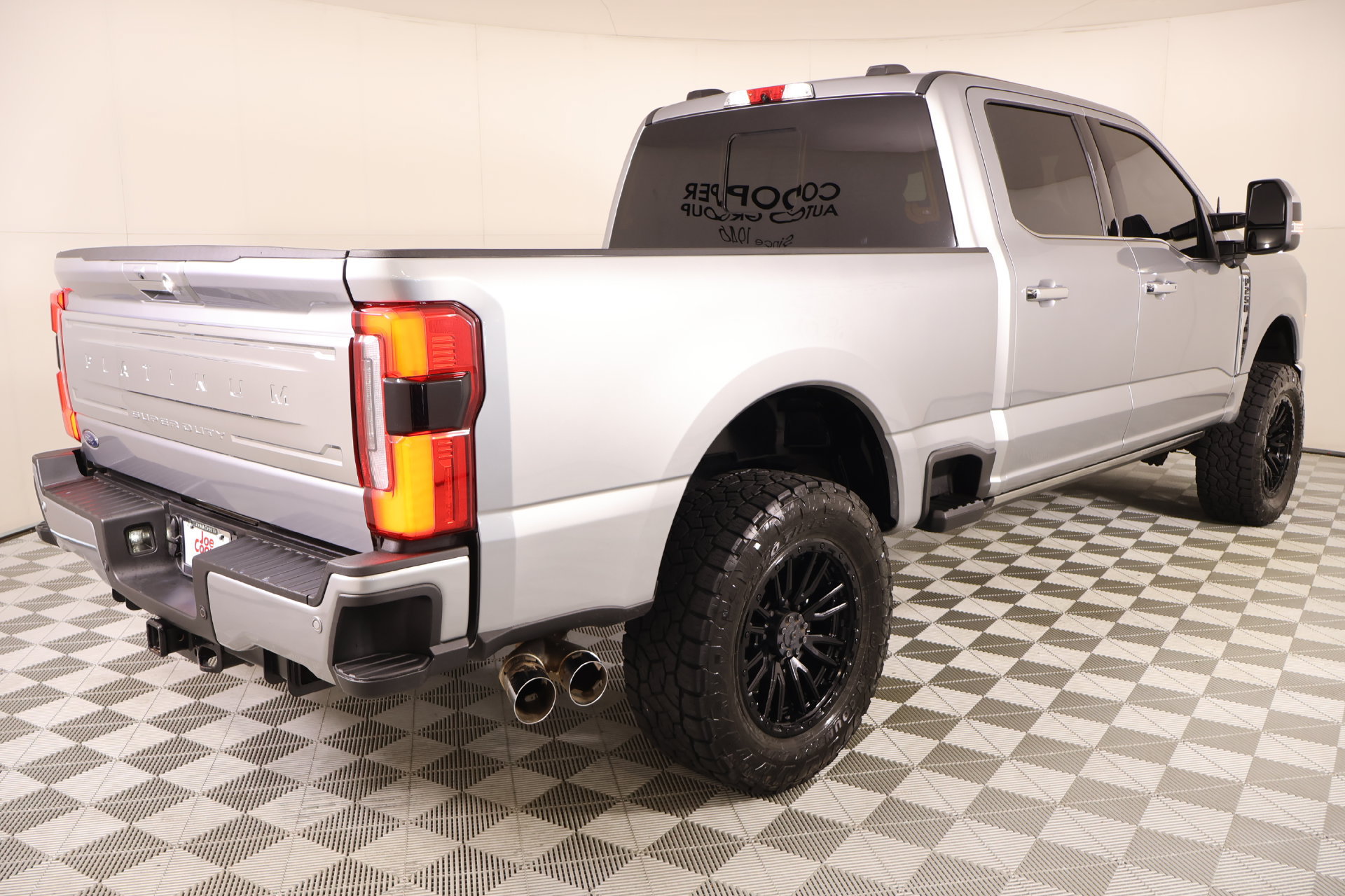 Used 2024 Ford F250 Platinum AWD/4WD image 23