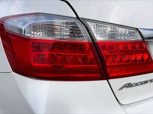 Used 2015 Honda Accord EX-L image 28